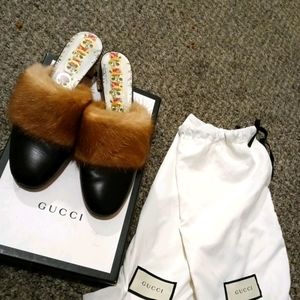 Gucci slippers